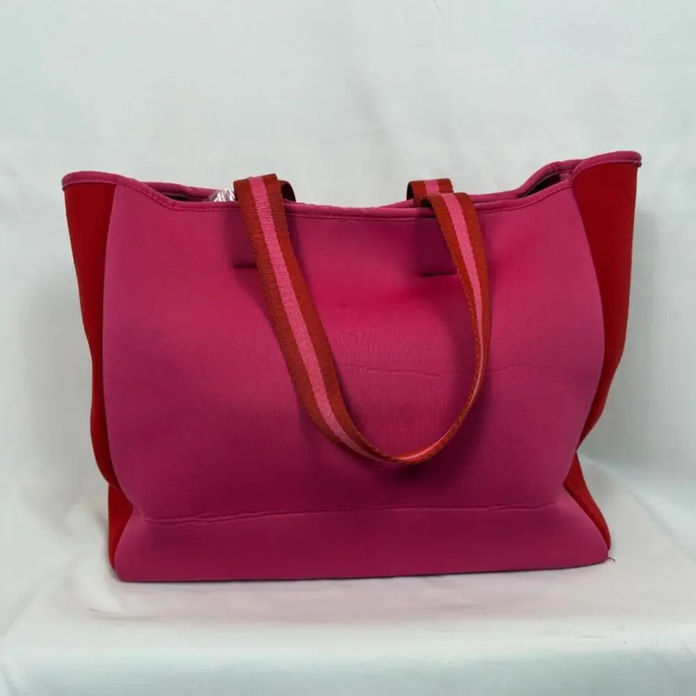 Summersalt The Perfect Beach Tote - Neoprene Hibiscus & Lava